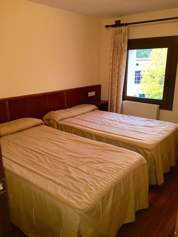 La Virgen de la Vega Apart-Hotel Selva Nevada חדר תמונה