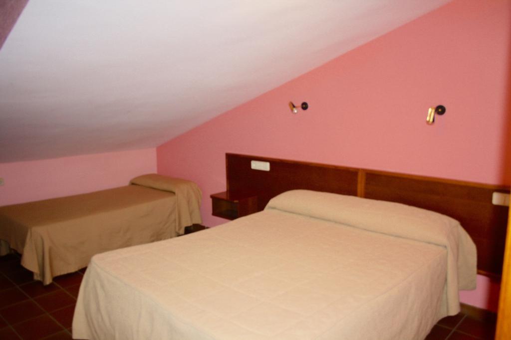 La Virgen de la Vega Apart-Hotel Selva Nevada מראה חיצוני תמונה