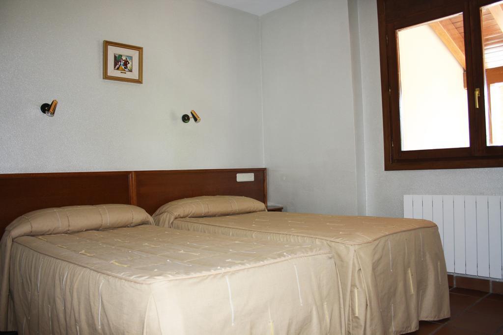 La Virgen de la Vega Apart-Hotel Selva Nevada מראה חיצוני תמונה